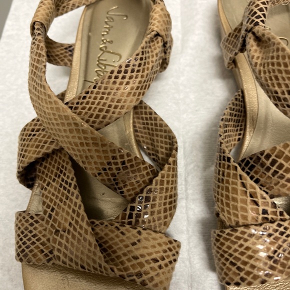 Sam & Libby Womens Beige Snake Print Open Toe Slip On Sandals, Size 7. - Picture 3 of 7